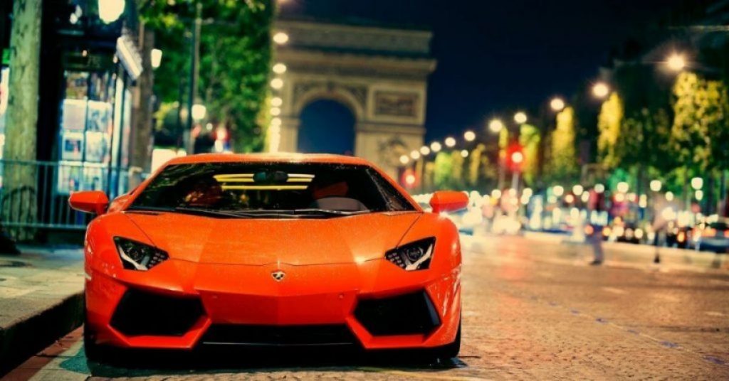 Lamborghini ricchezza accelerata